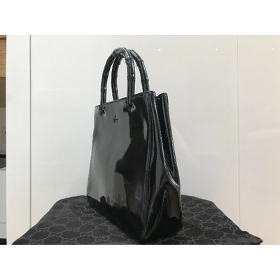 Pre-owned Gucci Bamboo Patent Leather Handbag In Black