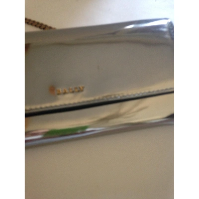 Pre-owned Bally Leather Clutch Bag In Metallic