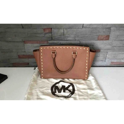 Pre-owned Michael Kors Selma Leather Bag In Camel