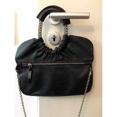 Pre-owned Stuart Weitzman Leather Handbag In Black