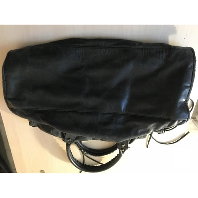 Pre-owned Balenciaga City Leather Handbag In Black