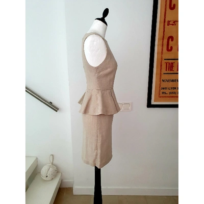 Pre-owned Alice And Olivia Linen Mid-length Dress In Beige