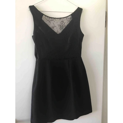 Pre-owned Tara Jarmon Wool Mini Dress In Black