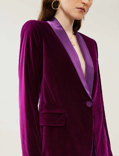 Shop Alice And Olivia Macey Single-breasted Stretch-velvet Blazer In Merlot