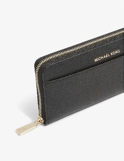 Shop Michael Michael Kors Jet Set Leather Continental Wallet In Black