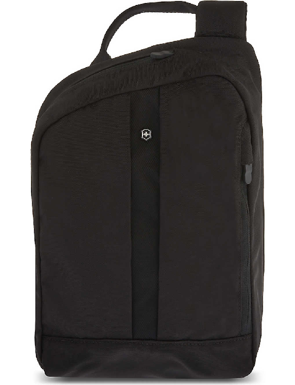 victorinox messenger