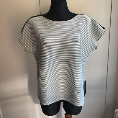 Pre-owned Armani Collezioni White Polyester Top