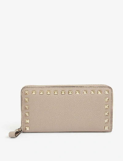 Shop Valentino Rockstud Leather Continental Wallet In Poudre