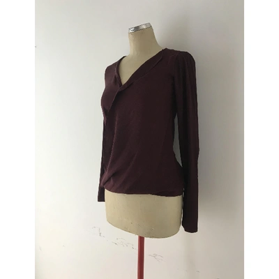 Pre-owned Theory Silk T-shirt In Burgundy