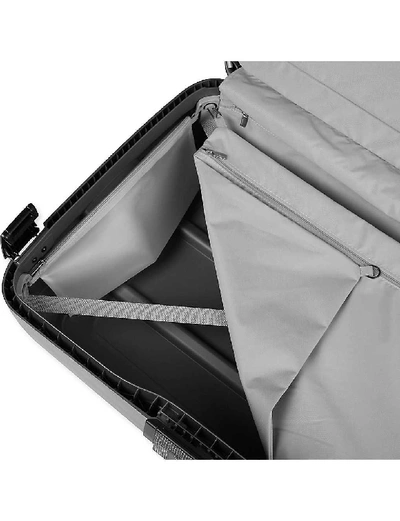 Shop Samsonite S'cure Four-wheel Spinner Suitcase 75cm In Grey