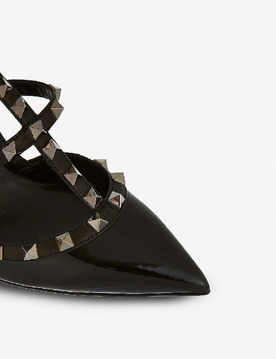 Shop Valentino Rockstud 100 Patent-leather Courts In Black