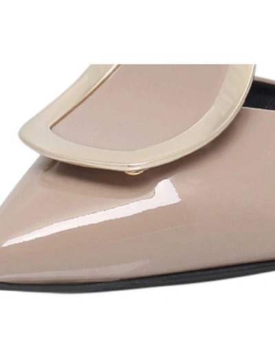 Shop Roger Vivier Dorsay Patent-leather Flats In Taupe