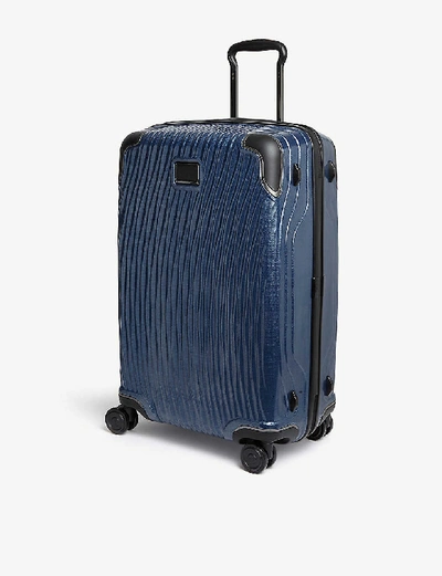 Shop Tumi Latitude Short Trip Packing Four-wheel Suitcase 68cm In Navy