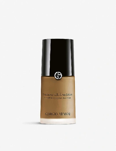 Shop Giorgio Armani Luminous Silk Foundation 30ml In 11