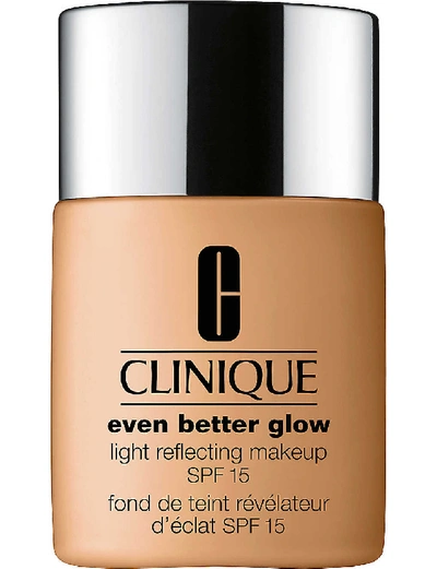 Shop Clinique Even Better Glow Light Reflecting Makeup Spf 15 30ml In Wn 98 Cream Caramel