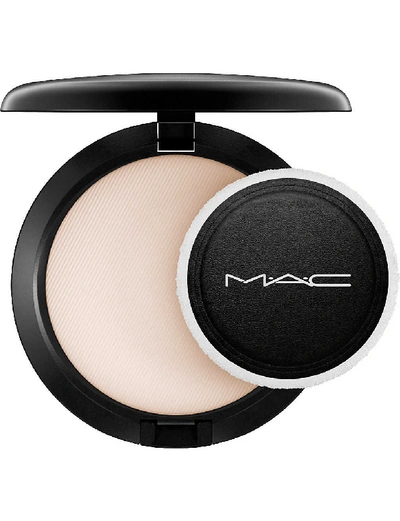 Shop Mac Blot Pressed Powder 12g In Light