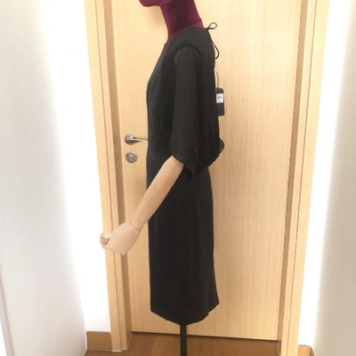 Pre-owned Ferragamo Silk Mid-length Dress In Black