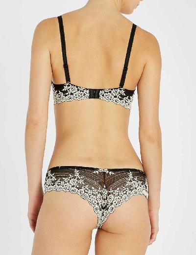 Wacoal Womens Black Embrace Lace Stretch-lace Plunge Underwired Bra In Black