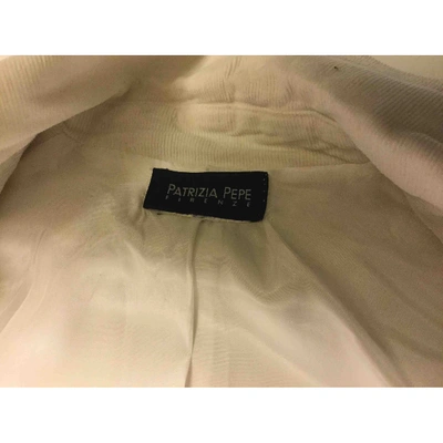 Pre-owned Patrizia Pepe Velvet Short Vest In White