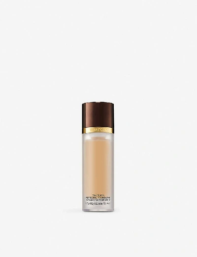 Shop Tom Ford Traceless Perfecting Foundation Spf15 30ml In Dune