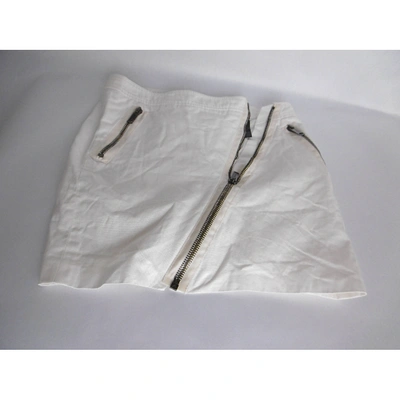 Pre-owned Burberry Mini Skirt In White