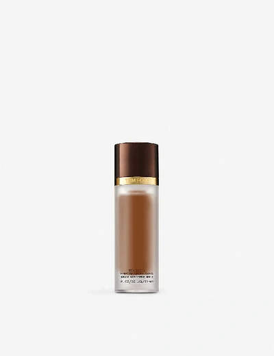 Shop Tom Ford Traceless Perfecting Foundation Spf15 30ml In Dusk