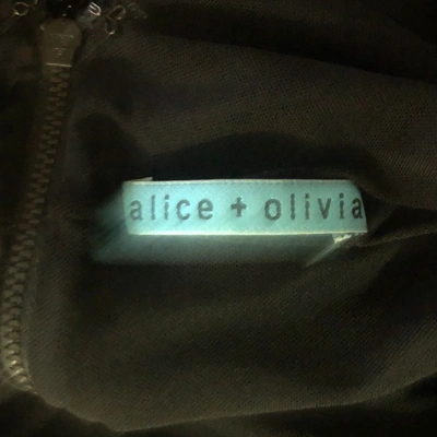 Pre-owned Alice And Olivia Mid-length Dress In Black