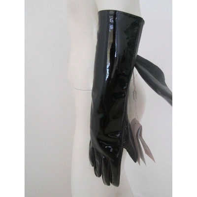 Pre-owned Christopher Kane Black Patent Leather Gloves