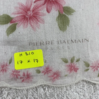 Pre-owned Pierre Balmain Silk Handkerchief In Pink