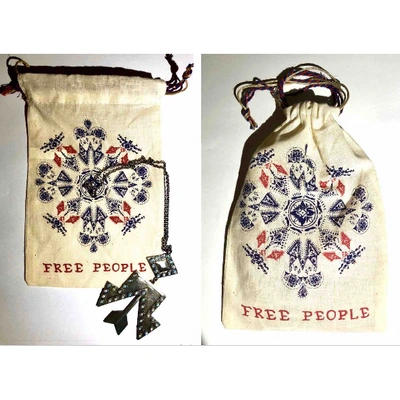 Pre-owned Free People Pendant In Silver