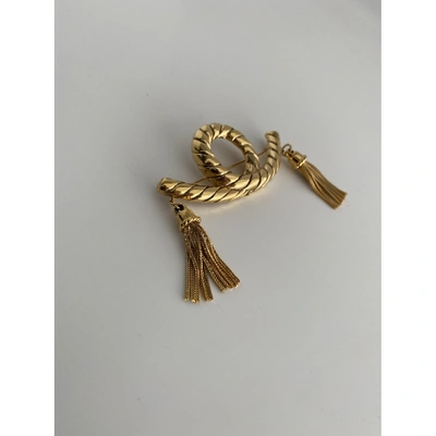 Pre-owned Karl Lagerfeld Pin & Brooche In Gold