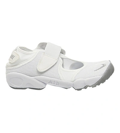 Nike Air Rift Mesh Trainers In White+wolf+grey