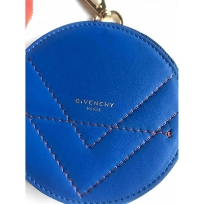 Pre-owned Givenchy Leather Purse In Blue