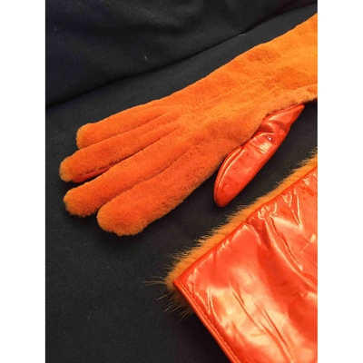 Pre-owned Louis Vuitton Gloves In Orange