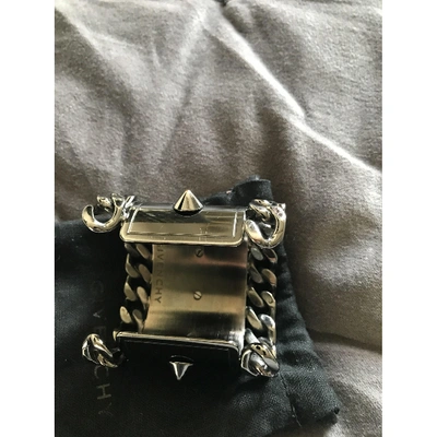 Pre-owned Givenchy Silver Steel Bracelet