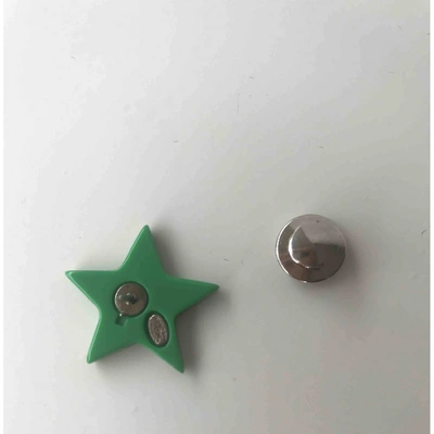 Pre-owned Chanel Pin & Brooche In Green