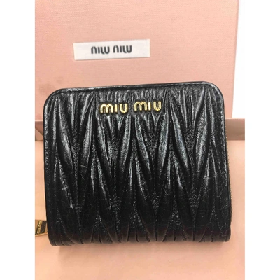 Pre-owned Miu Miu Leather Purse In Black