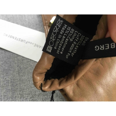 Pre-owned Diane Von Furstenberg Camel Leather Gloves