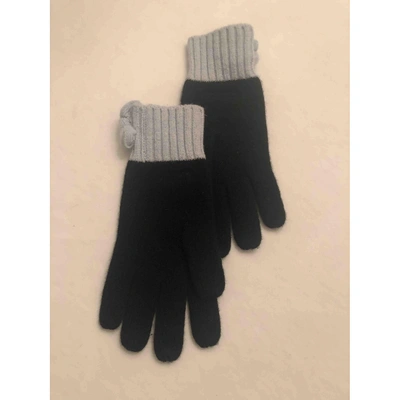 Pre-owned Moschino Wool Gloves In Black