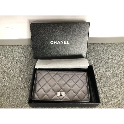 Pre-owned Chanel 2.55 Leather Wallet In Metallic