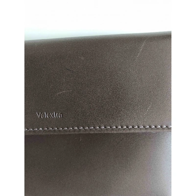 Pre-owned Valextra Leather Wallet In Khaki