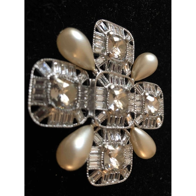 Pre-owned Chanel White Metal Pins & Brooches