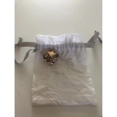 Pre-owned Guess Scarf In Gold
