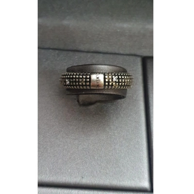 Pre-owned Damiani White Gold Ring In Silver