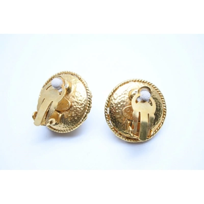 Pre-owned Chanel Gold Metal Earrings