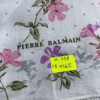 Pre-owned Pierre Balmain Silk Handkerchief In Pink