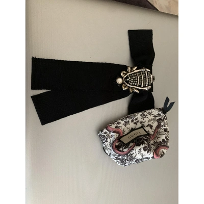 Pre-owned Gucci Black Cloth Pins & Brooches