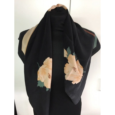 Pre-owned Valentino Silk Neckerchief In Black