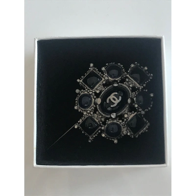 Pre-owned Chanel Blue Metal Pins & Brooches