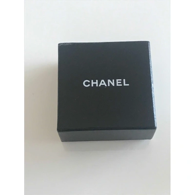 Pre-owned Chanel Blue Metal Pins & Brooches